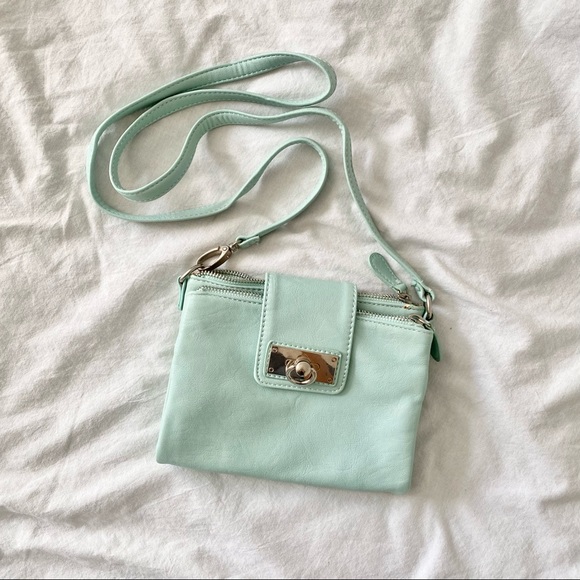 New York & Co | Tiffany Blue Shoulder Handbag 💙 - Picture 1 of 8